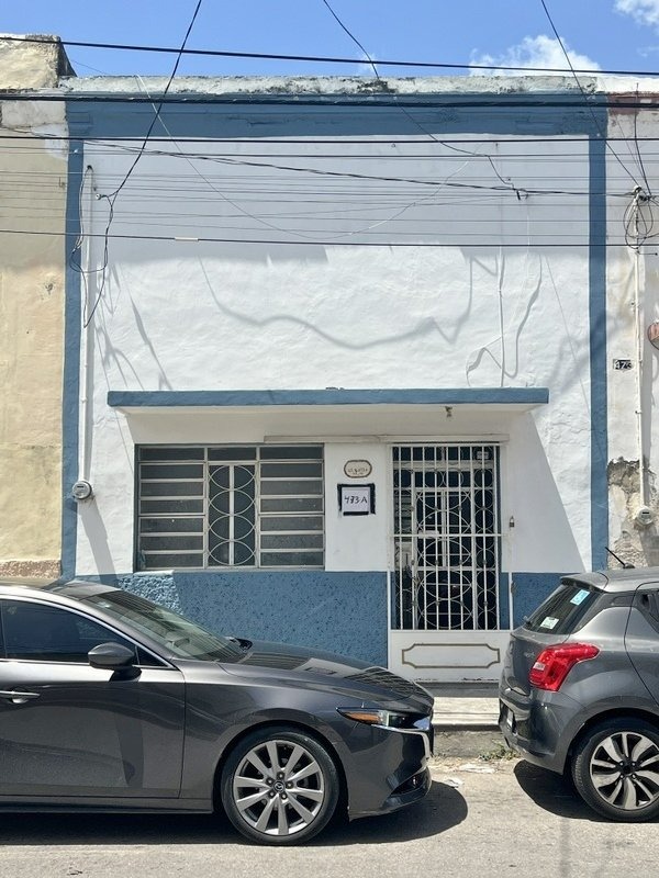 54120 One-bedroom colonial-style house in downtown  - Home