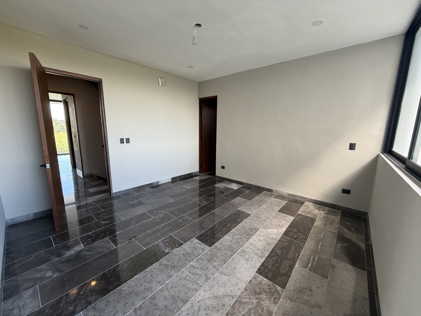Modern 2-bedroom condo with terrace and private pool
