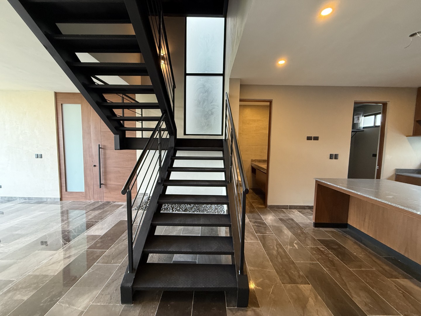 Modern 2-bedroom condo with terrace and private pool