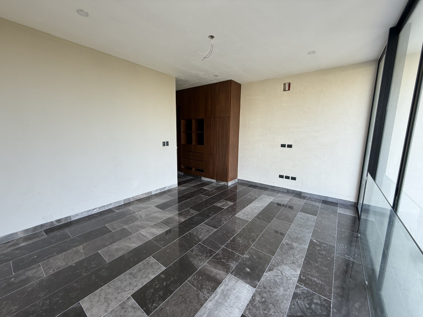 Modern 2-bedroom condo with terrace and private pool