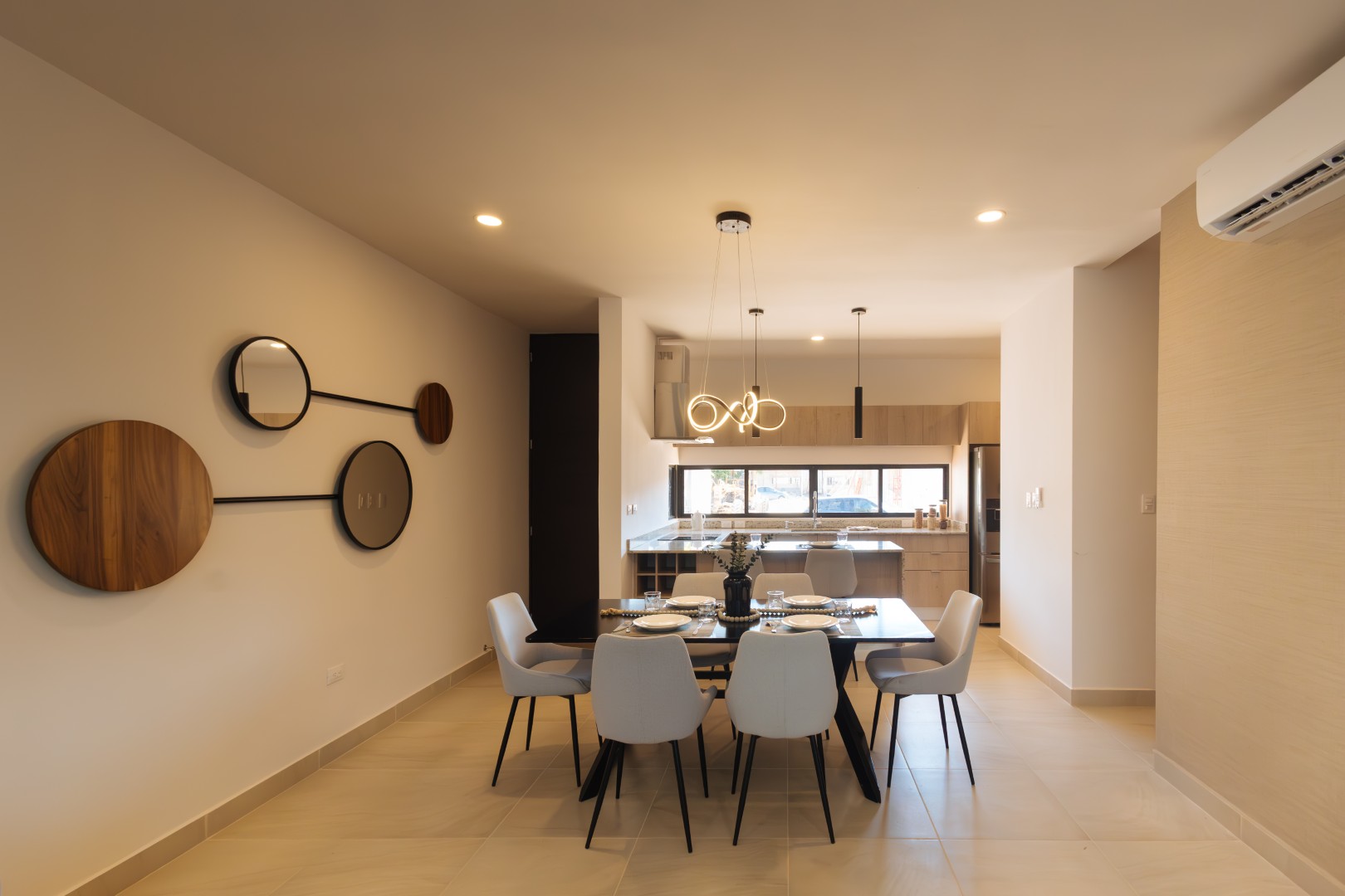 Modern 2-bedroom townhouse with terrace and amenities