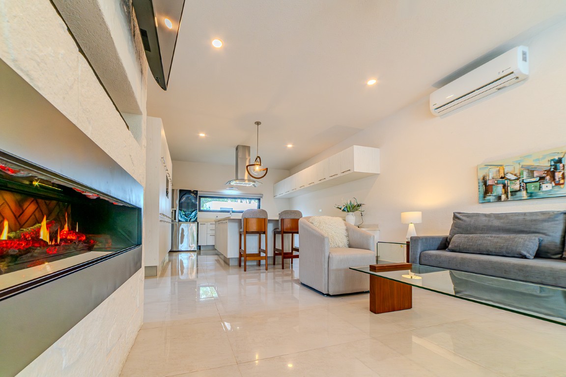 Modern 3-Bedroom Home in Excellent Condition