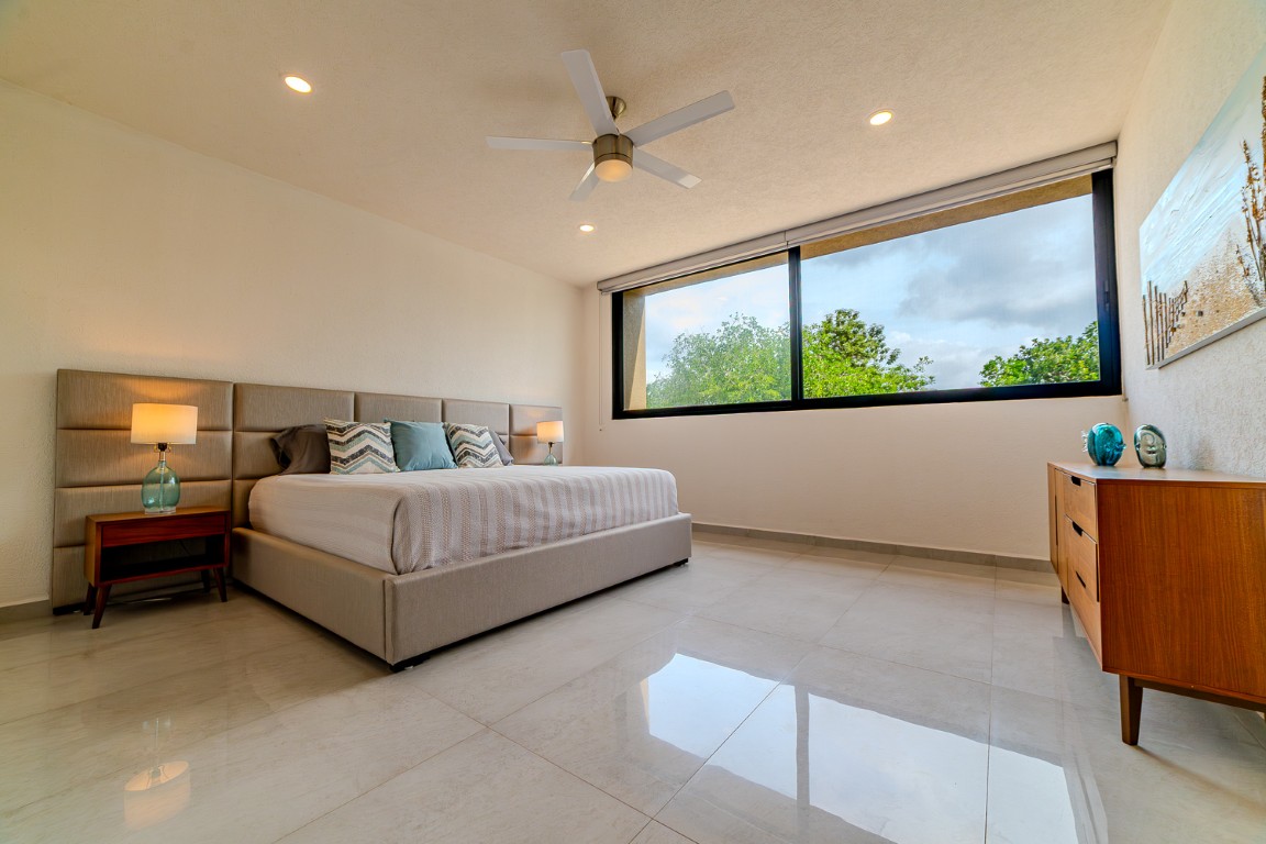 Modern 3-Bedroom Home in Excellent Condition