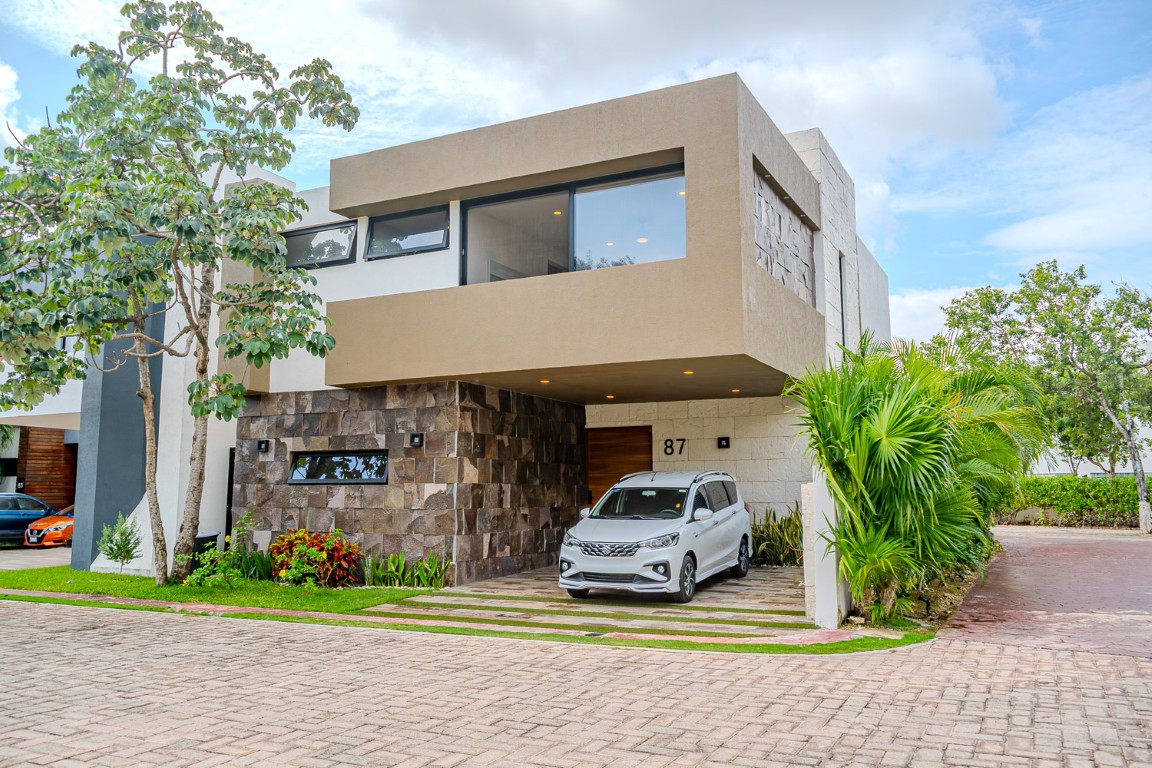 Modern 3-Bedroom Home in Excellent Condition