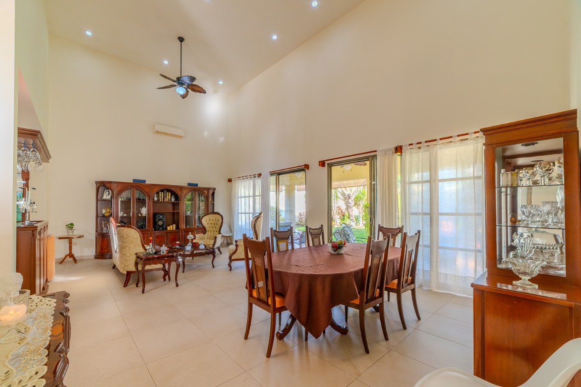 Modern 3-Bedroom Home in Excellent Condition