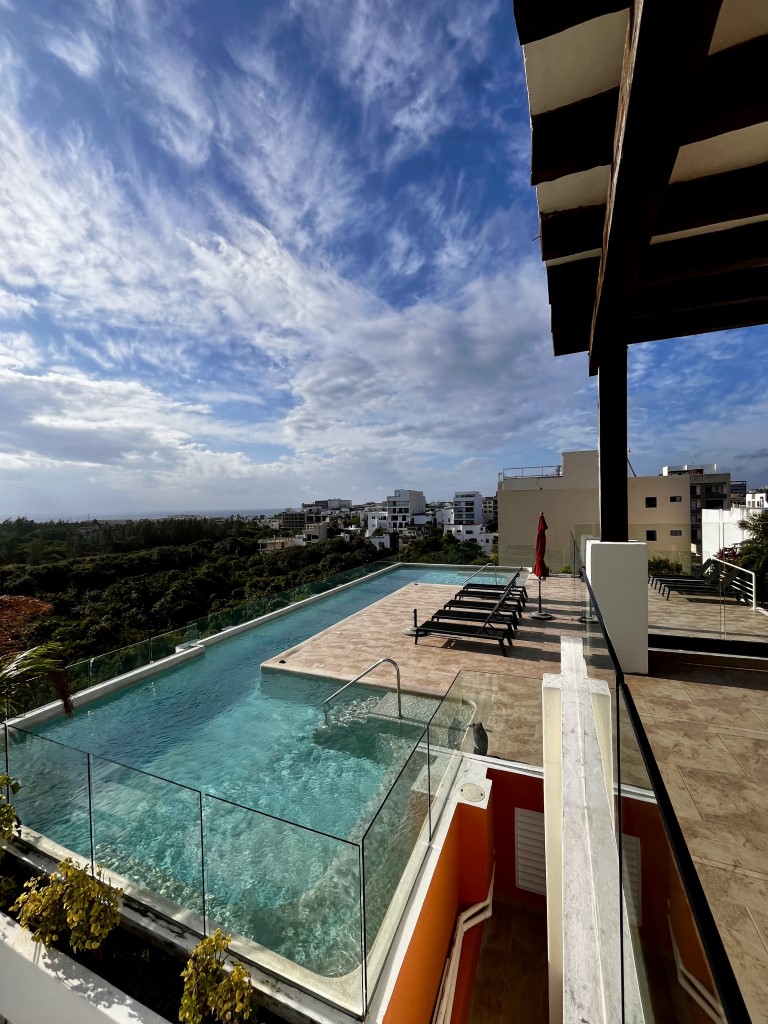 2 bedroom condo in a super location