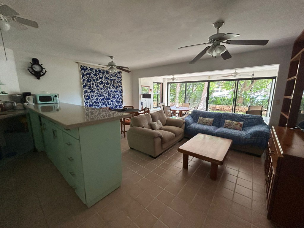 Investment opportunity: 2 bedroom marina front condo