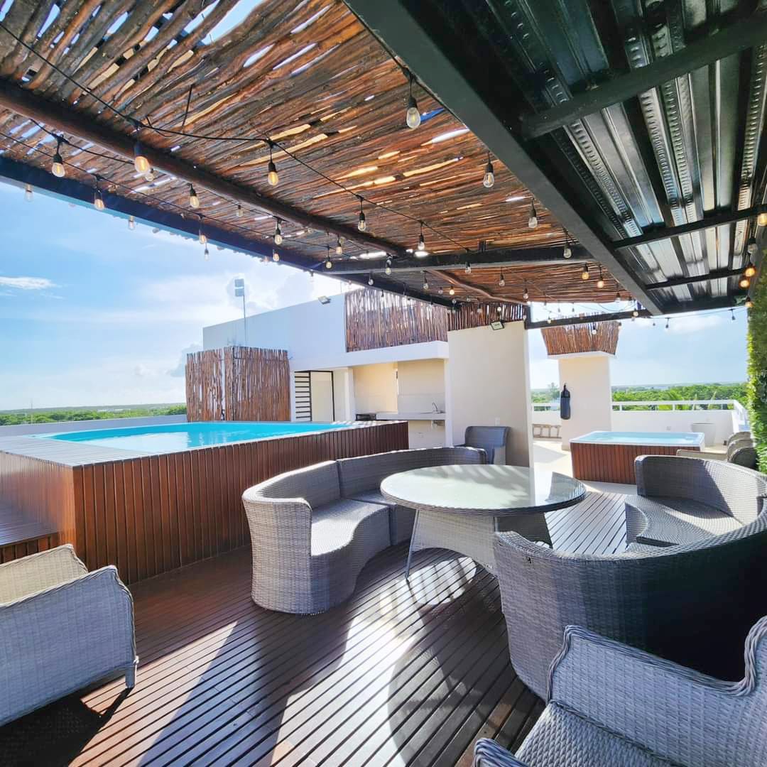 Modern 2-Bedroom Turnkey Condo with City View