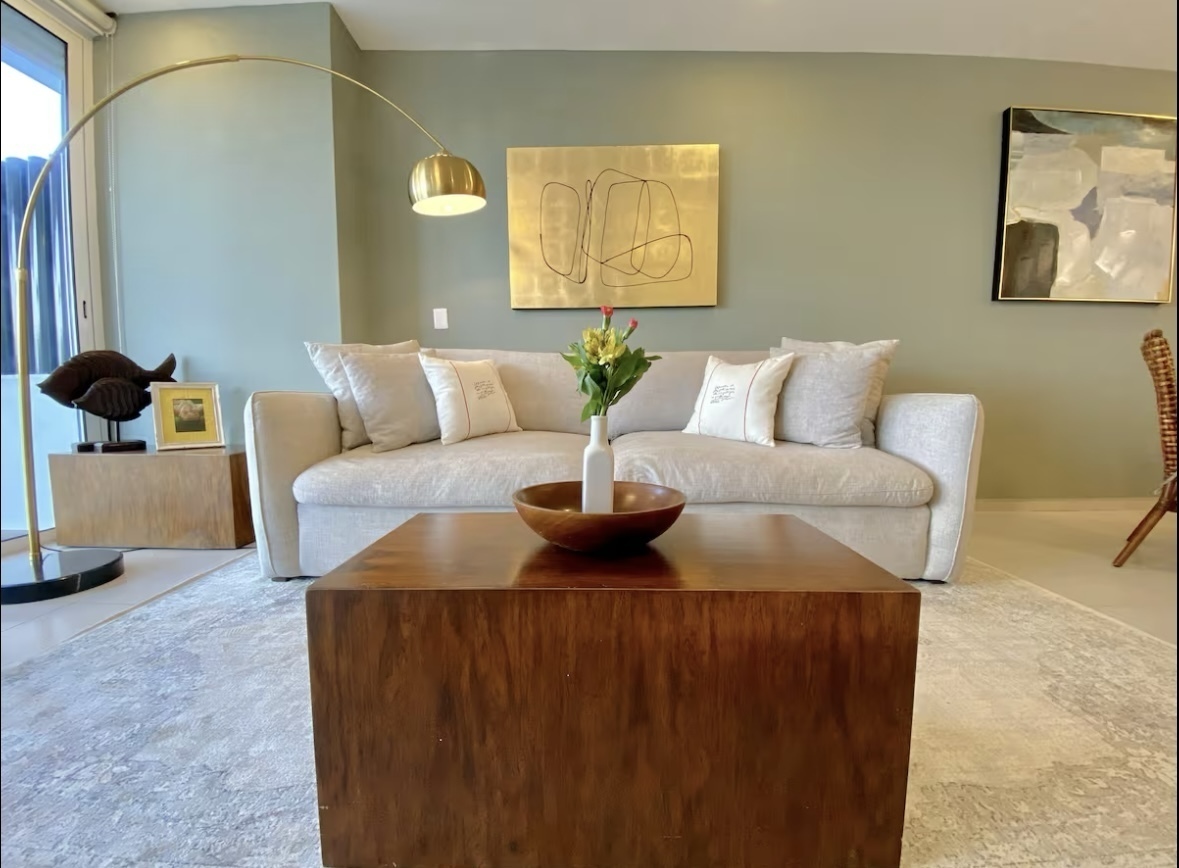 Amazing 2 bedroom beachfront condo in Cancun 