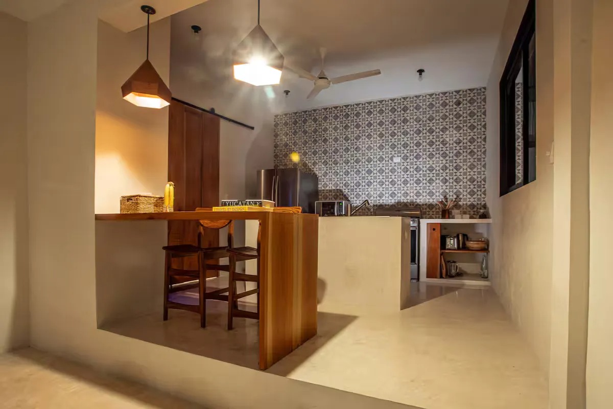 3 Bed House with a rooftop, fully equipped and ready to move in
