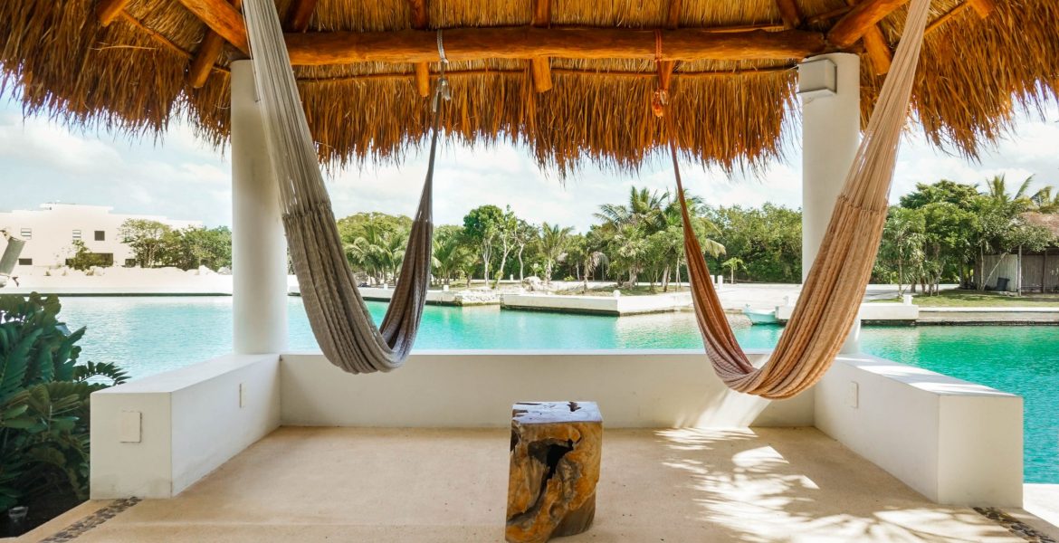 Magnificent villa for sale in Puerto Aventuras