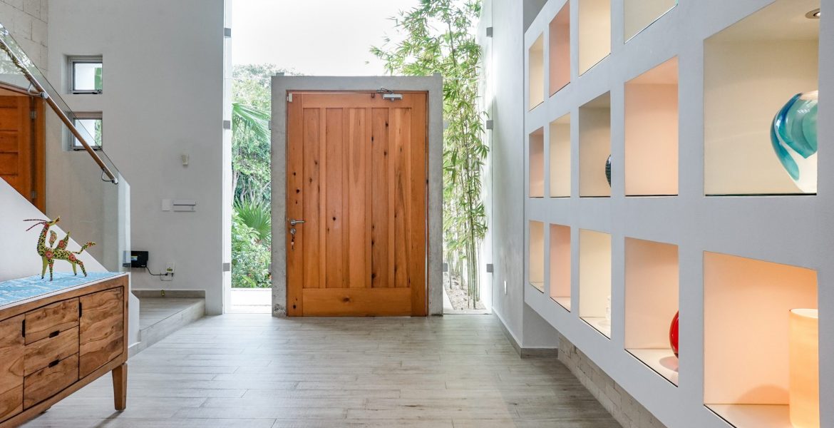 Magnificent villa for sale in Puerto Aventuras