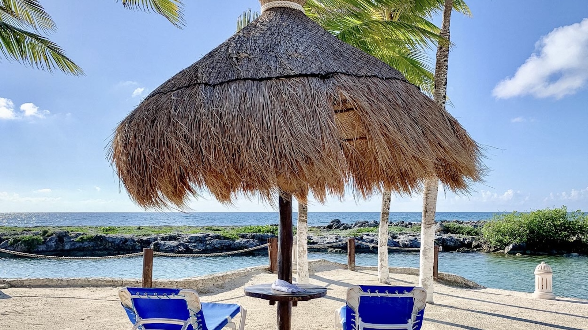 Beautiful oceanfront penthouse for sale