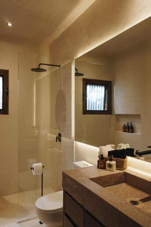 Adorable villa with 2 full bedrooms.