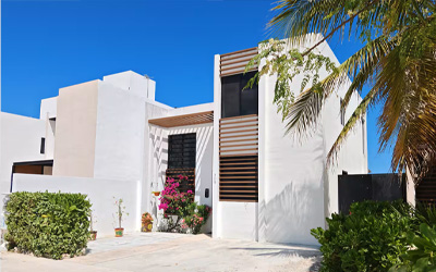 2 bedroom home in Chelem just steps from the beach