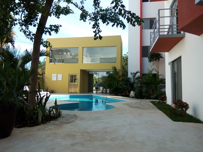 Lock-Off 2-Bedroom Condo for Sale in El Cielo