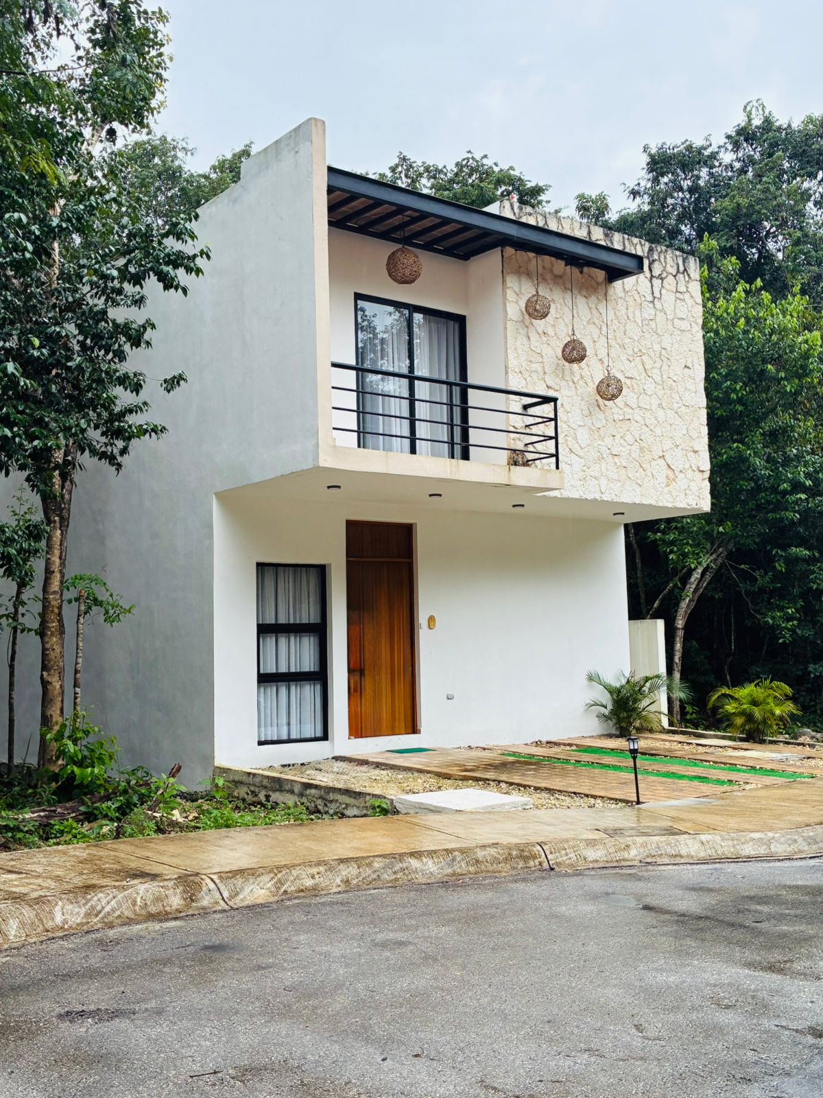 56281 Modern 3-Bedroom Home in Gated  - Home