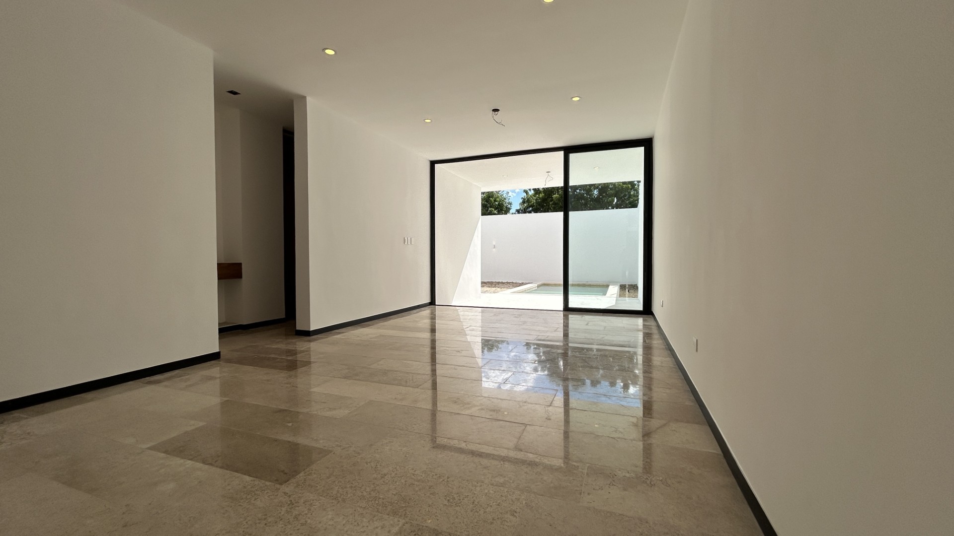 3 bedroom home plus study in Temozón, Mérida