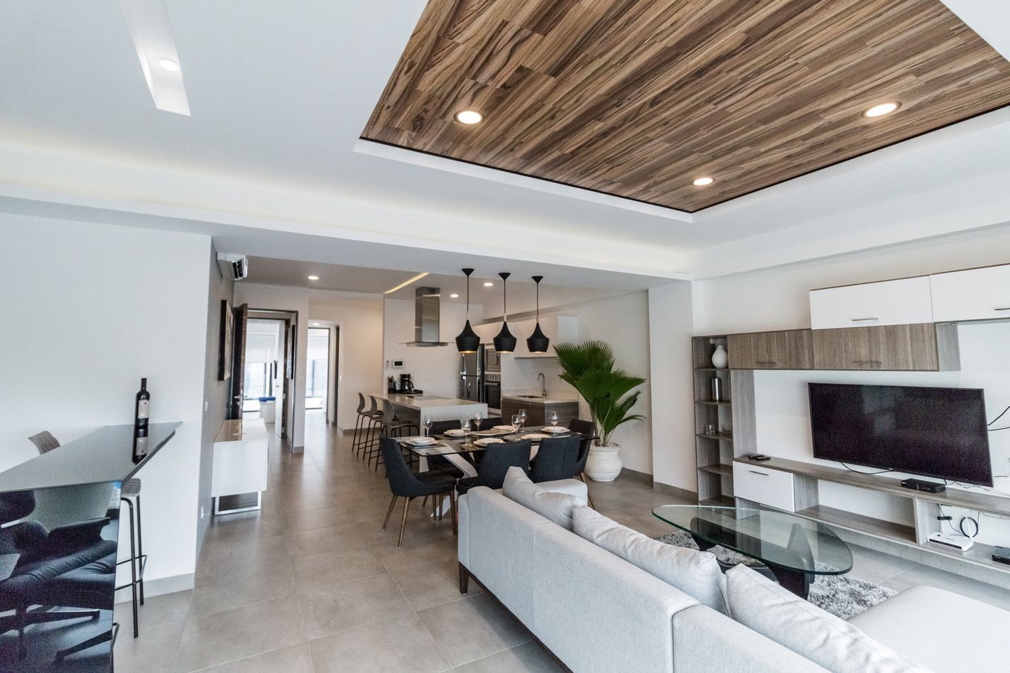 Spacious 2-Bedroom Condo Near Beach – Playa del Carmen