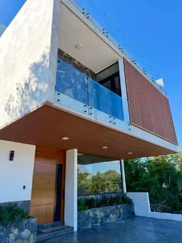 4 Bedroom House with Pool and Roof Garden in Cancun