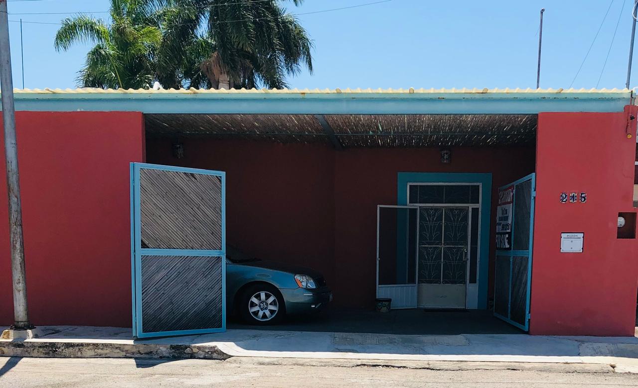 57353 3 Bedroom House with Patio, Interior Garden, and  - Home