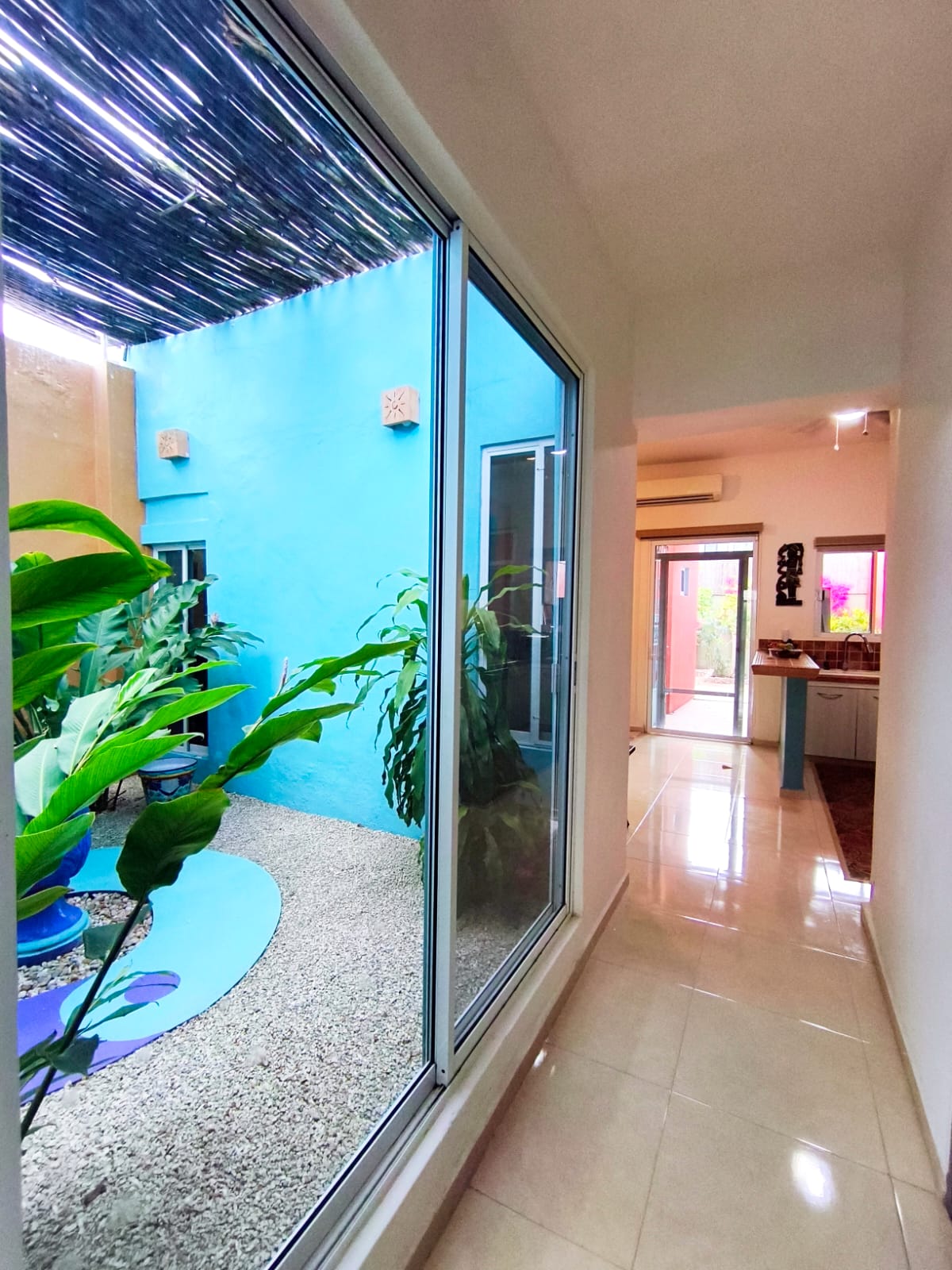 3 Bedroom House with Patio, Interior Garden, and Jacuzzi