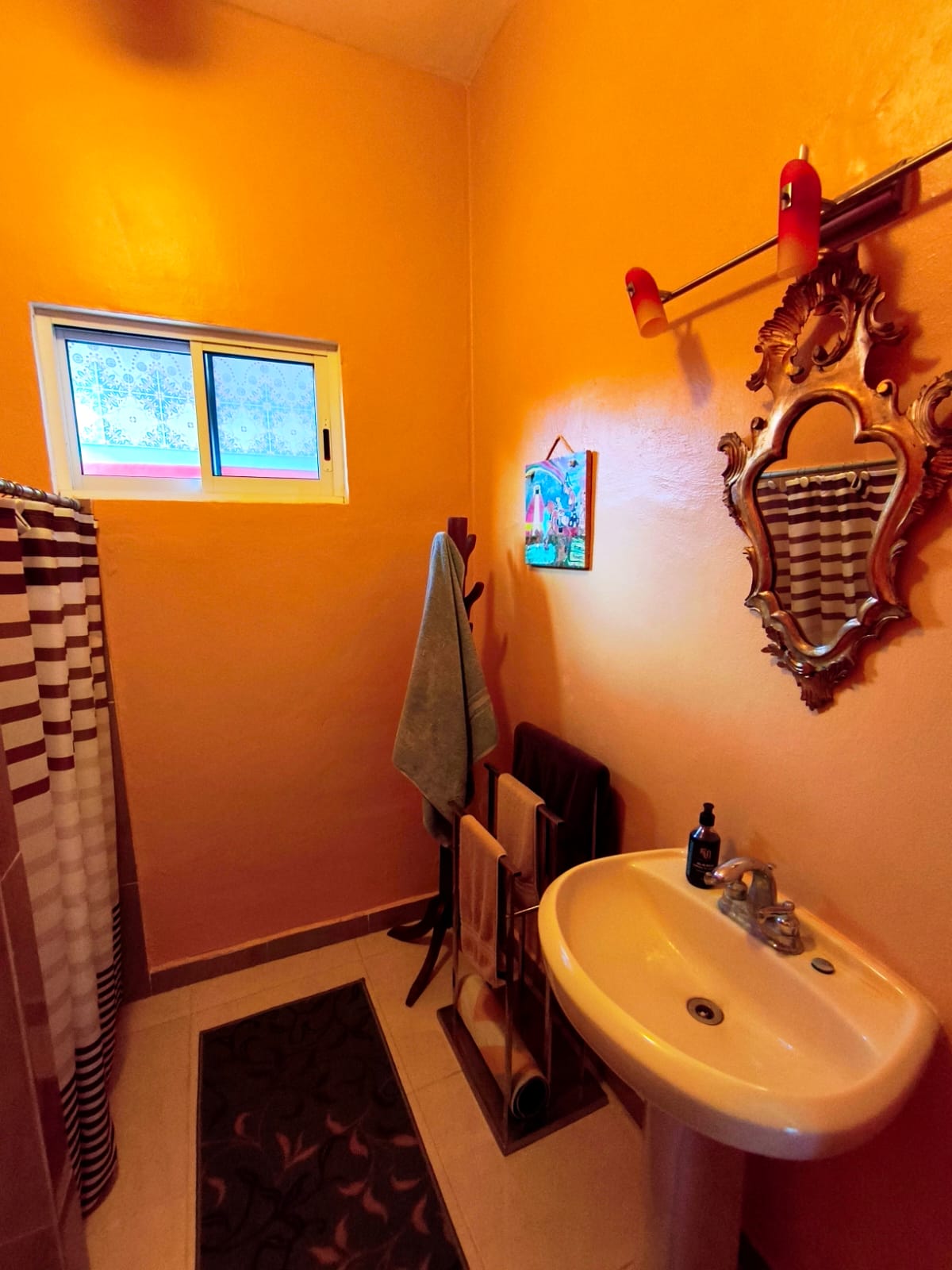 3 Bedroom House with Patio, Interior Garden, and Jacuzzi