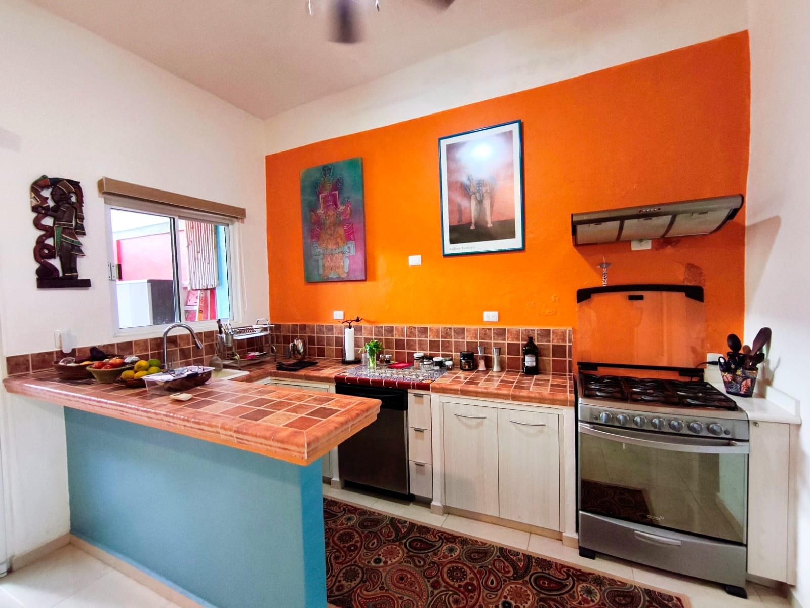 3 Bedroom House with Patio, Interior Garden, and Jacuzzi