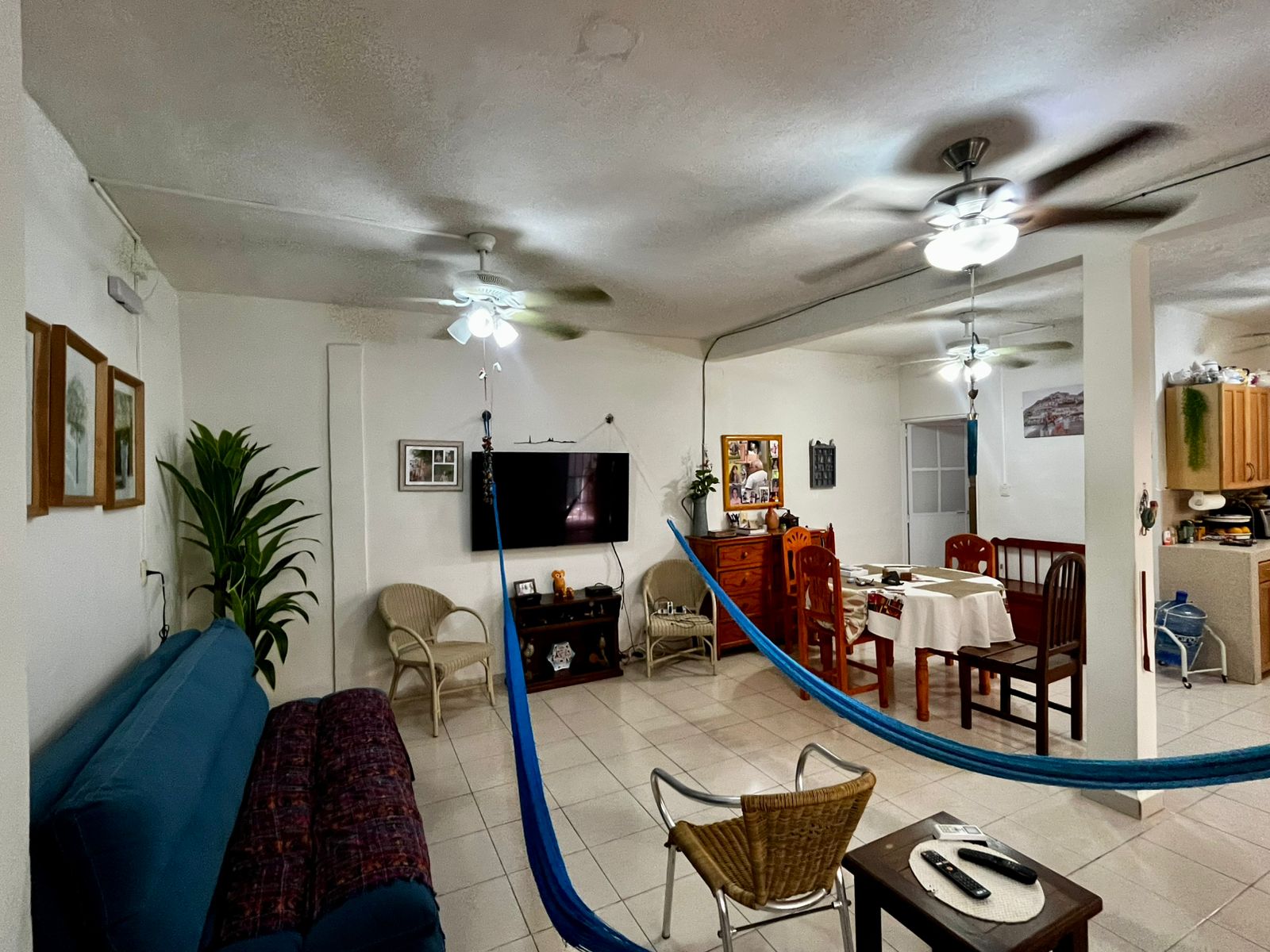 House with 5 independent units, ideal for investment