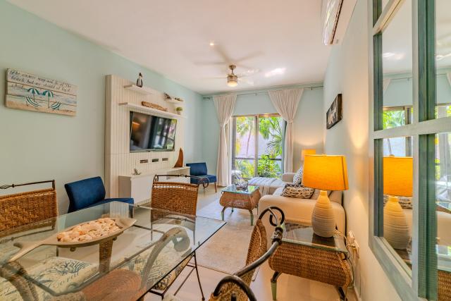 Turn-Key 2BR Condo Steps to Beach – Playa del Carmen
