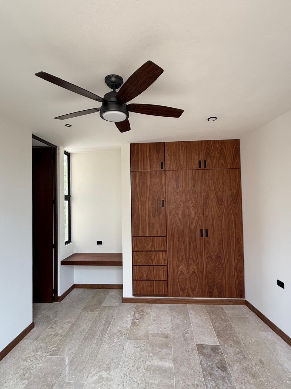 4 bedroom corner house in northern Mérida