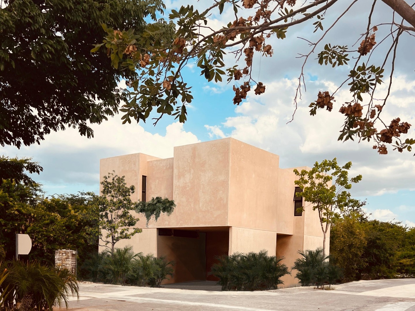 4 bedroom corner house in northern Mérida