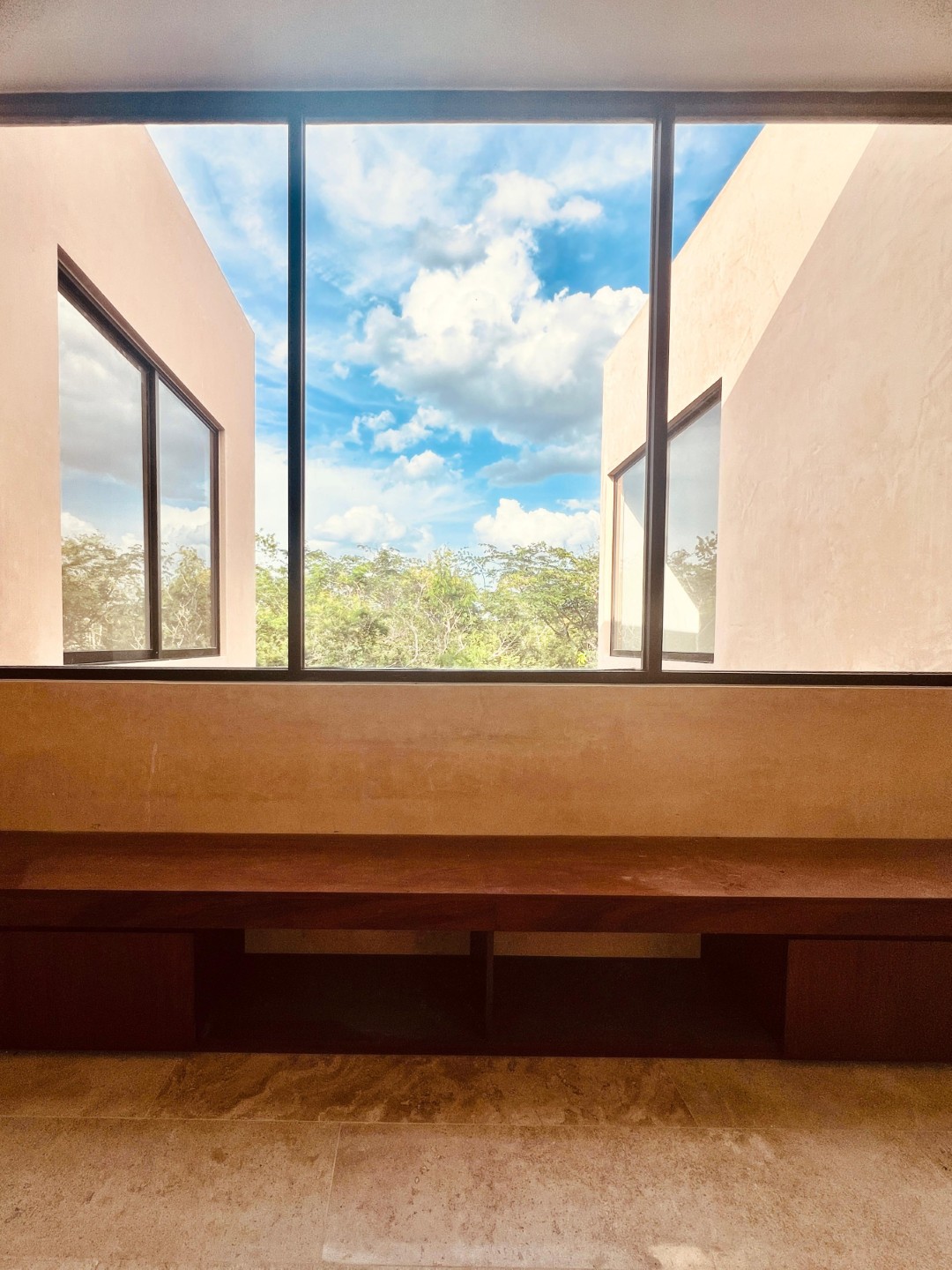 4 bedroom corner house in northern Mérida