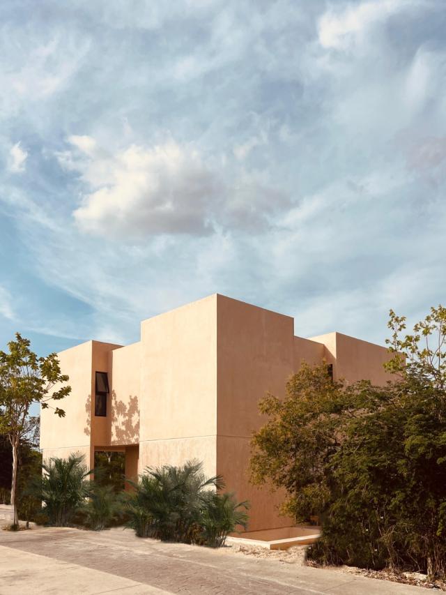 4 bedroom corner house in northern Mérida