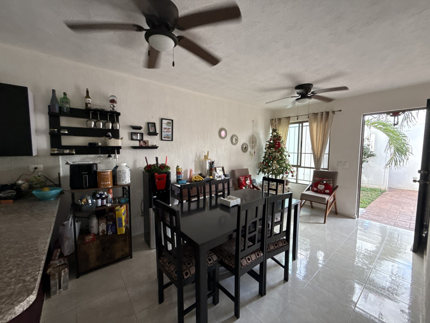 3 Bedroom House with Spacious Backyard in Mérida