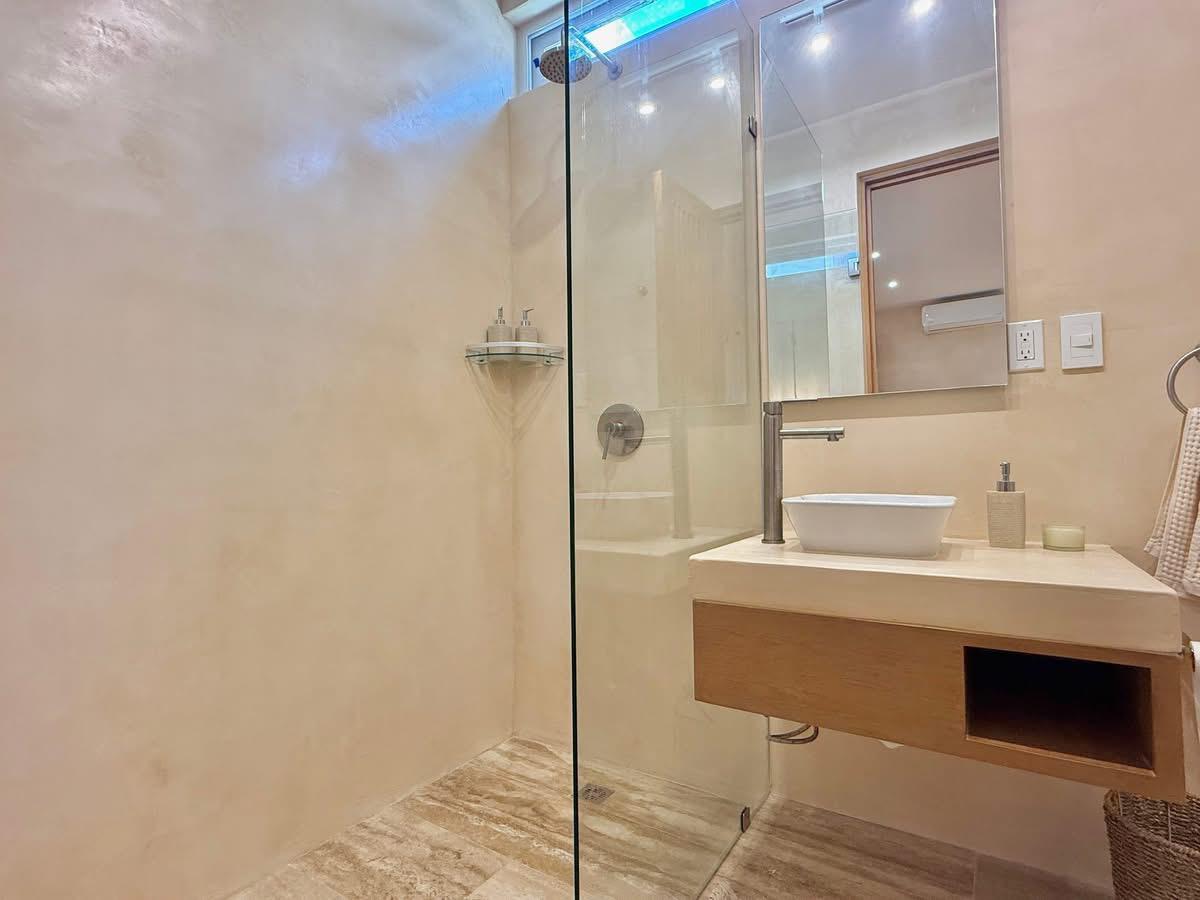 2BR Luxury Condo with Pool Near Tulum Beach