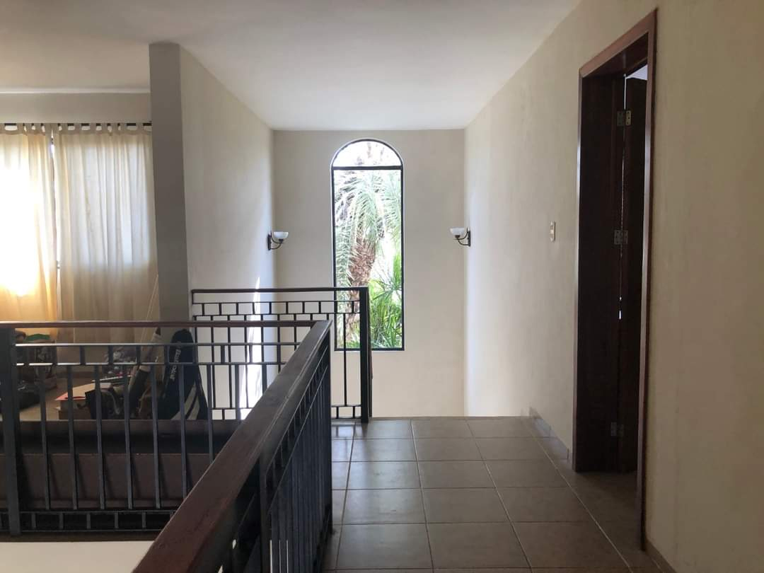 3 Bedroom Home with Pool in Pedregales de Tanlum