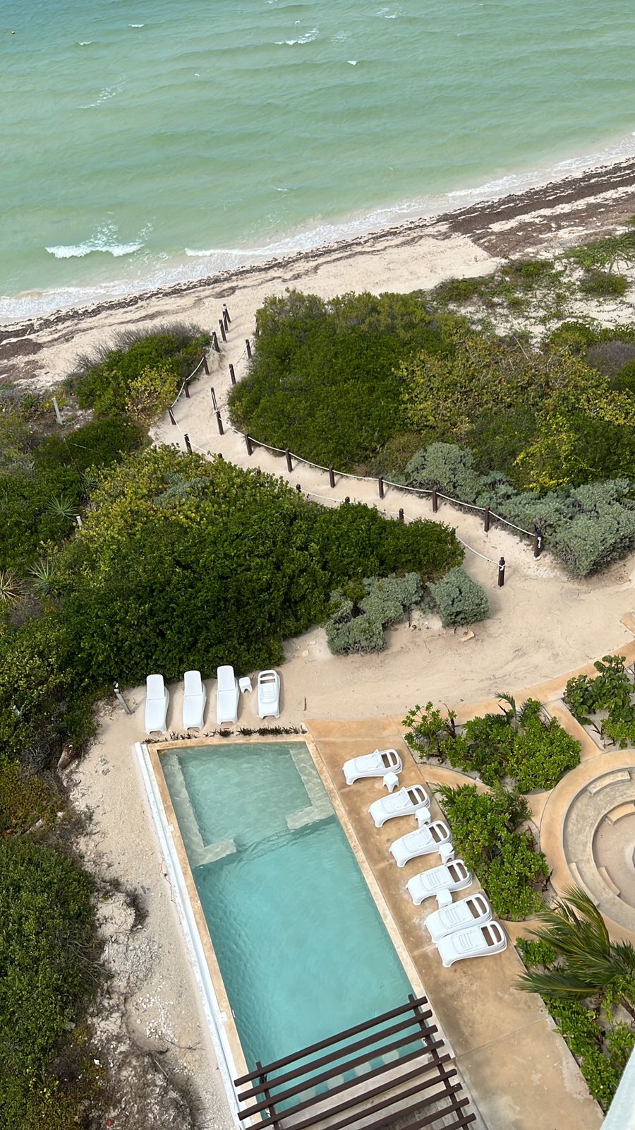 3 Bedroom Beachfront Condo in Telchac Puerto