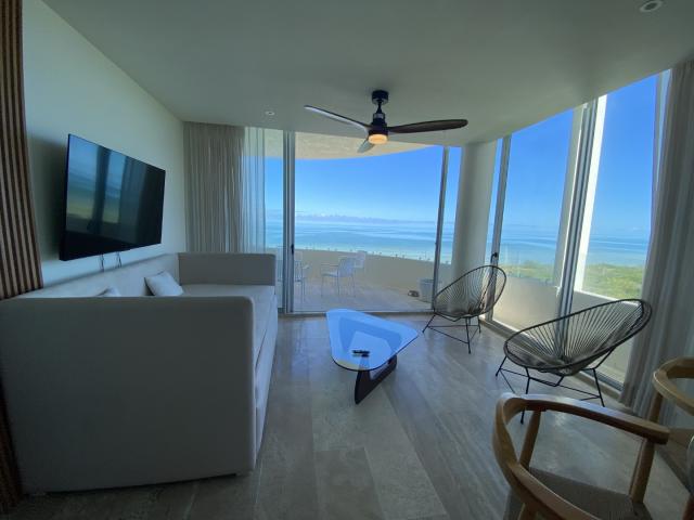 Furnished 3 Bedroom Beachfront Condo in Yucatan