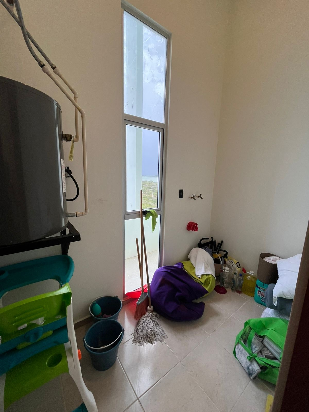 3 Bedroom Furnished Condo with Sea View