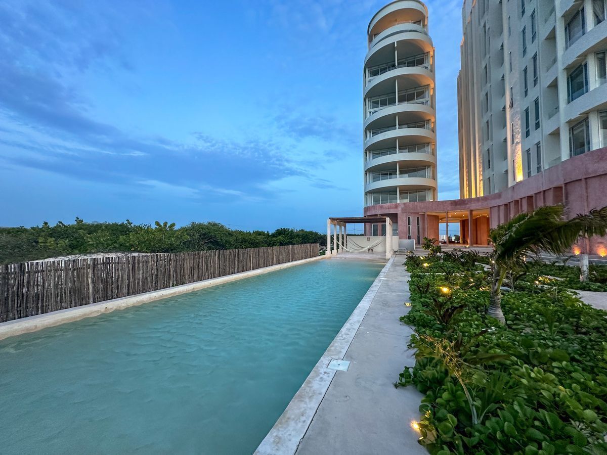 3 Bedroom Furnished Condo with Sea View