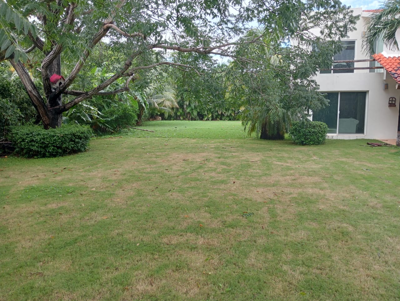 House with a Spacious Garden in Campestre Cancún
