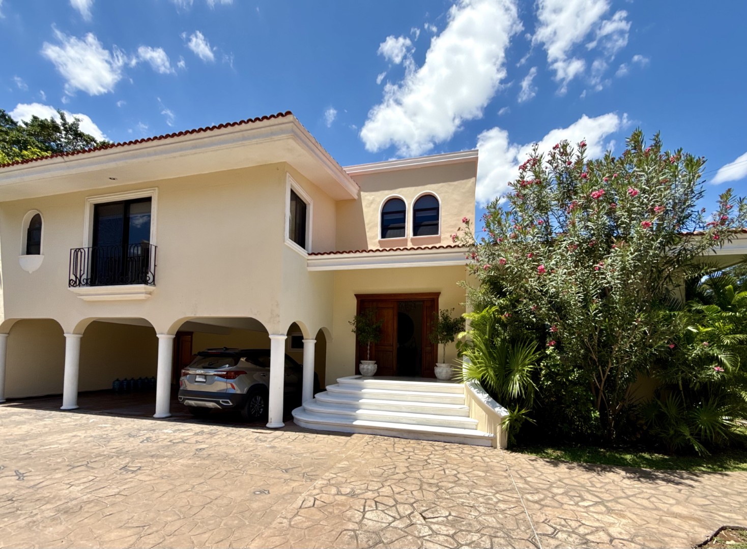 4 Bedroom Home with Pool in Colonia México, Mérida