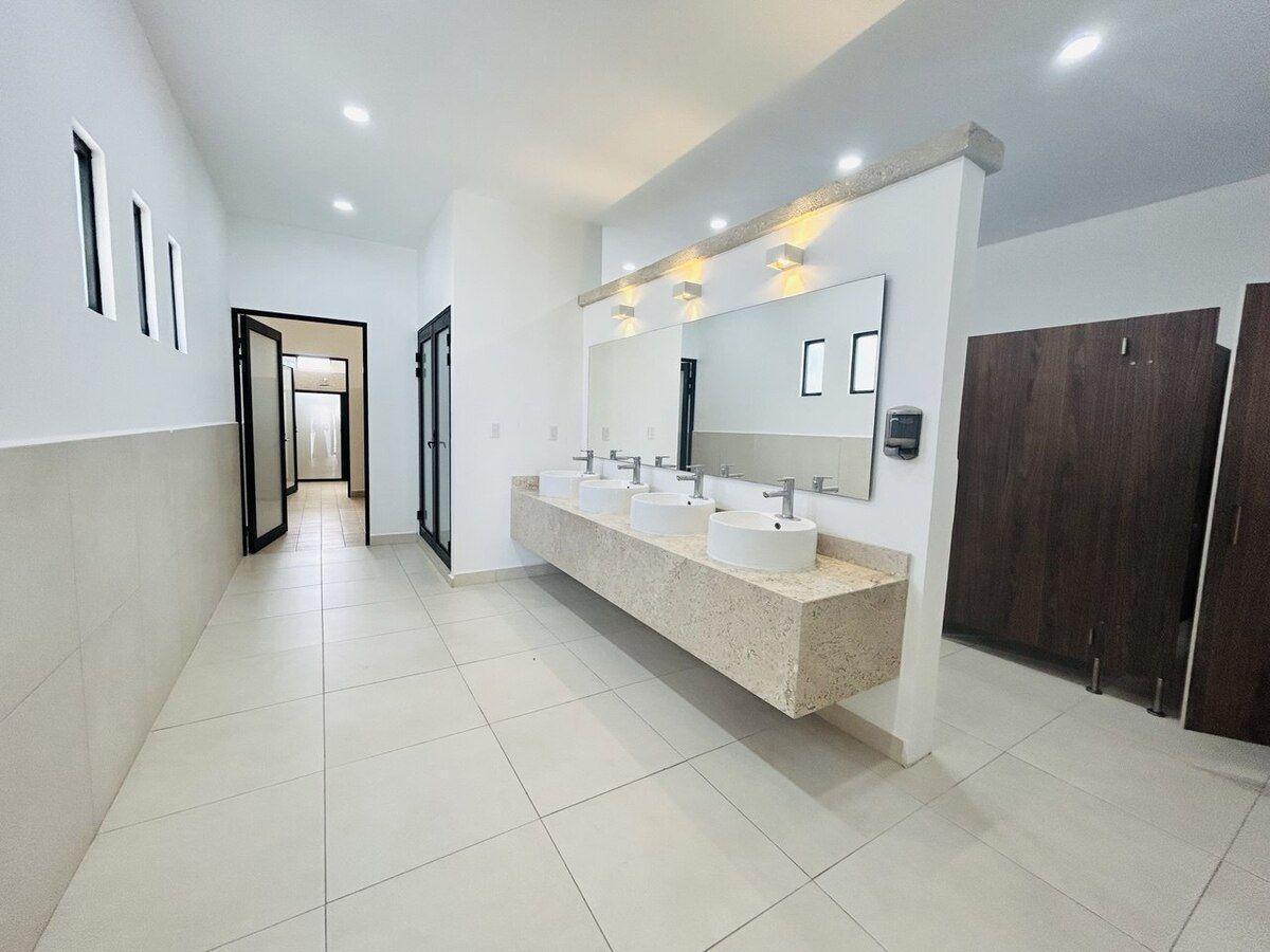 238.03 m² Corner Lot in Yucatan
