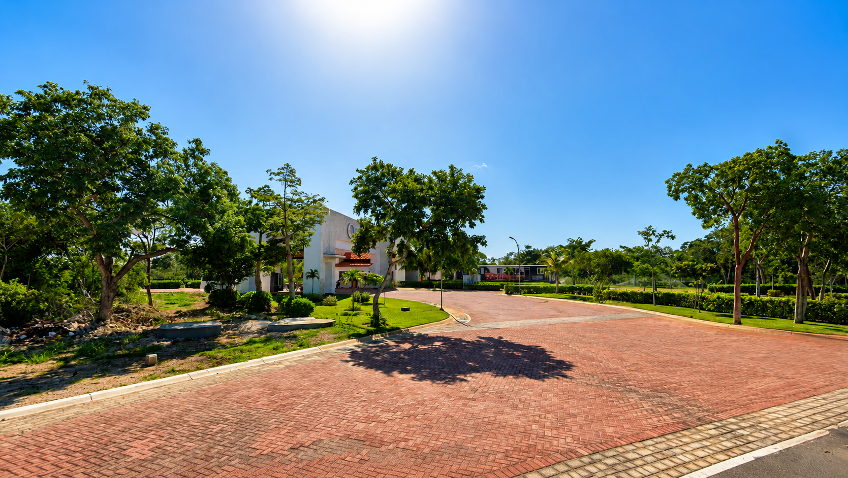 238.03 m² Corner Lot in Yucatan
