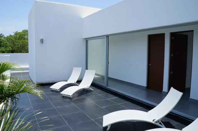 Great-property-with-unique-access-to-underwater-paradise!-Exteri